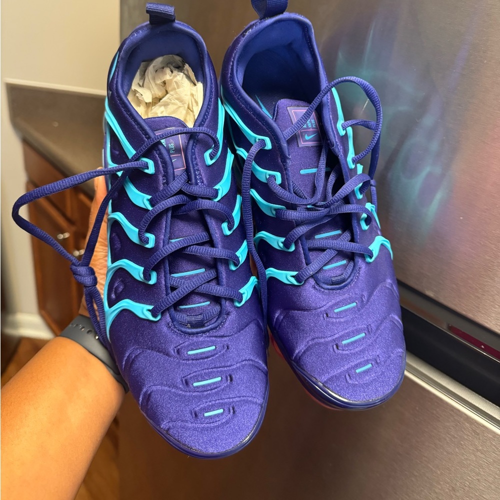 New authentic Nike vapor max